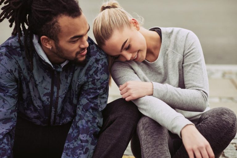 What Emotional Safety Looks Like in a Healthy Relationship